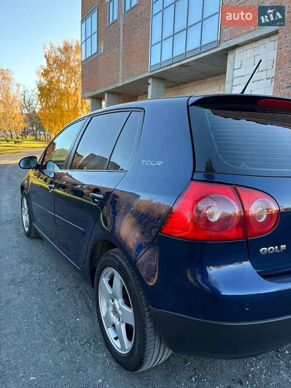 Хетчбек Volkswagen Golf 2007 в Хмельницькому