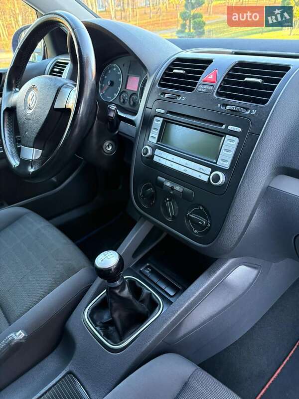 Хетчбек Volkswagen Golf 2007 в Хмельницькому