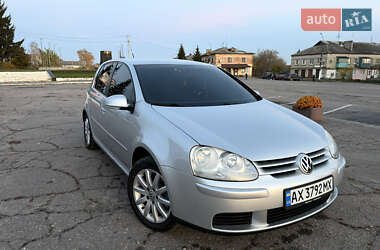 Хэтчбек Volkswagen Golf 2006 в Богодухове