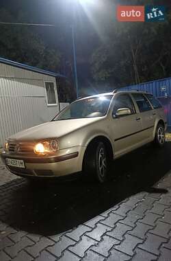 Універсал Volkswagen Golf 2002 в Гадячі