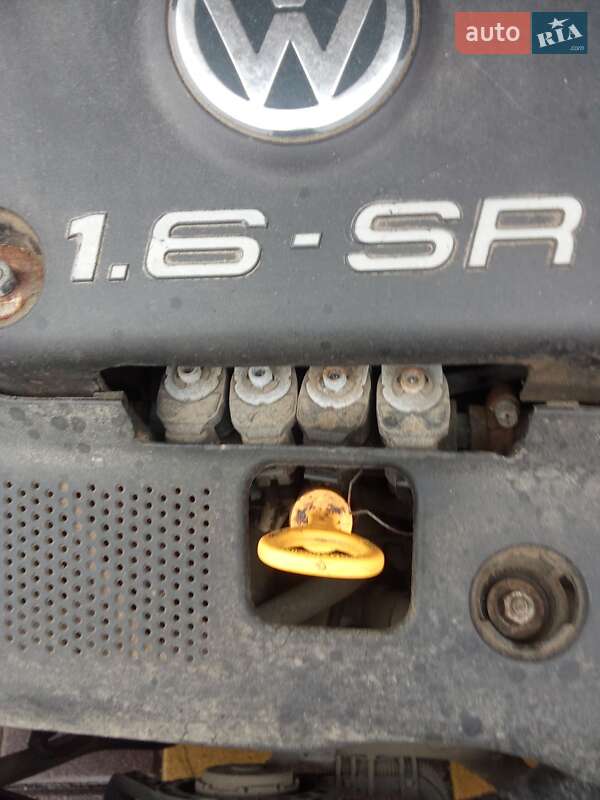 Хетчбек Volkswagen Golf 1997 в Виноградові