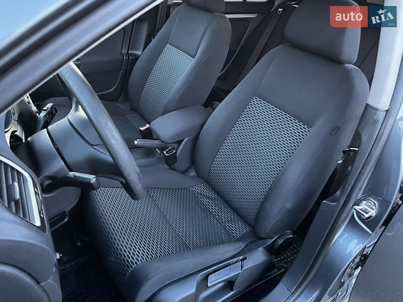 Универсал Volkswagen Golf 2010 в Львове