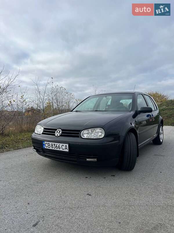 Volkswagen Golf 2000