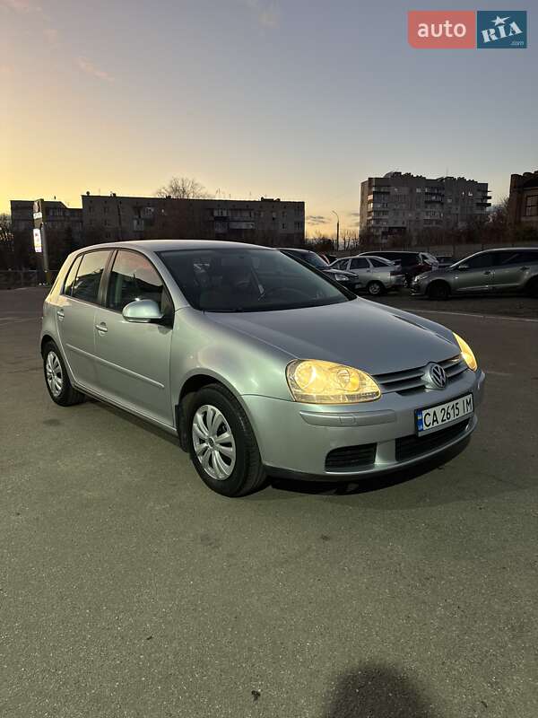 Хэтчбек Volkswagen Golf 2007 в Каменке
