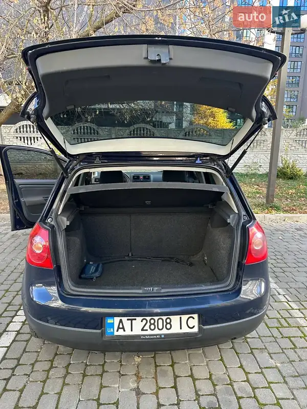 Volkswagen Golf 2004 VIN WVWZZZ1KZ4W099063 фото оголошення 2 з 46