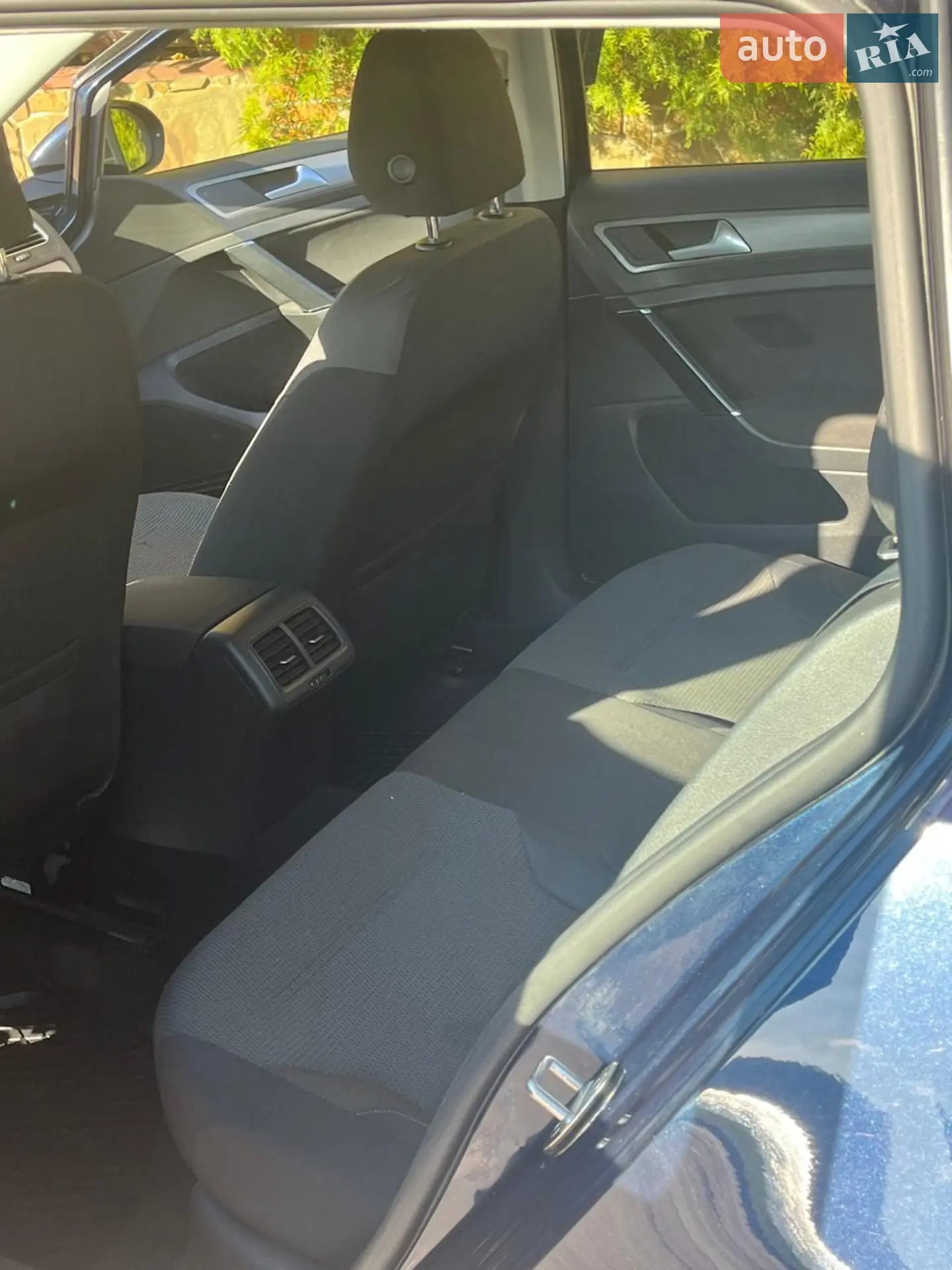 Volkswagen Golf 2015 VIN WVWZZZAUZGP500776 фото оголошення 10 з 12