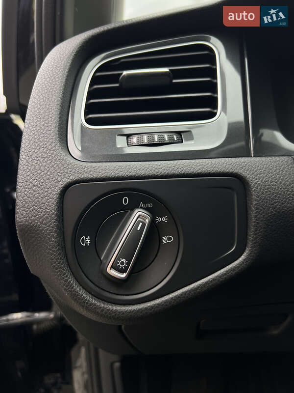 Універсал Volkswagen Golf 2018 в Ужгороді