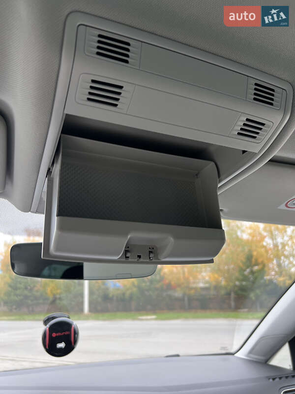 Універсал Volkswagen Golf 2018 в Ужгороді