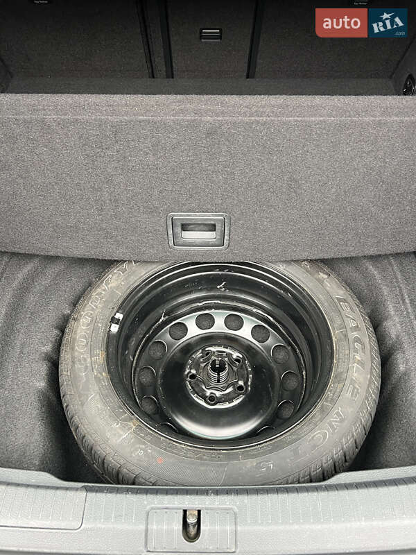 Універсал Volkswagen Golf 2018 в Ужгороді