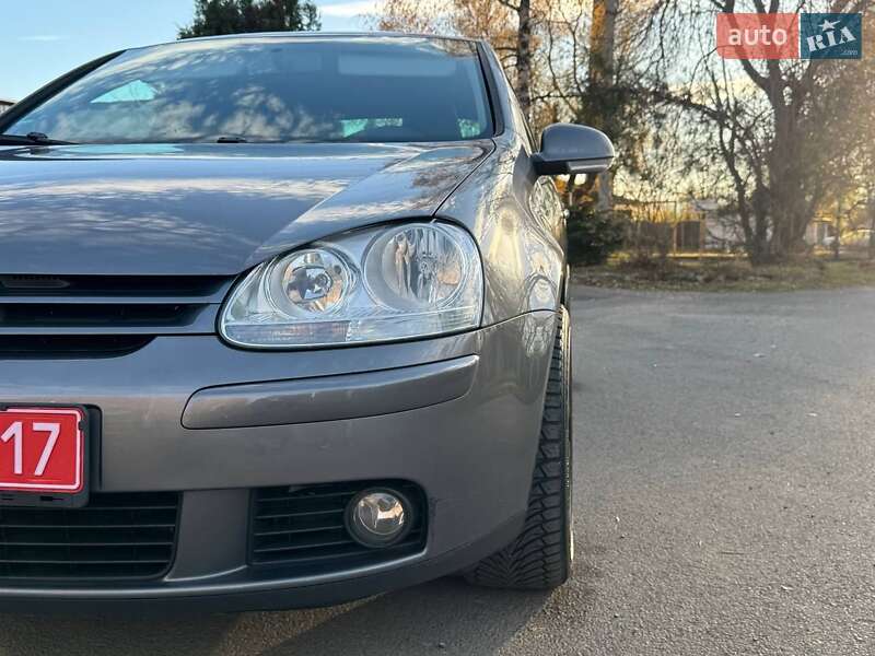 Хэтчбек Volkswagen Golf 2007 в Надворной