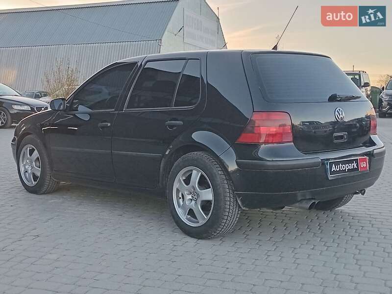 Хэтчбек Volkswagen Golf 2000 в Львове