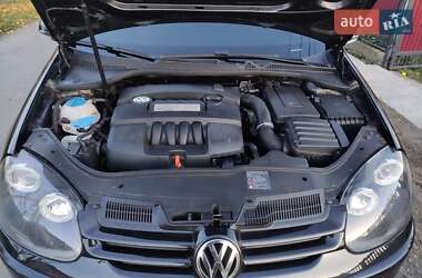 Хэтчбек Volkswagen Golf 2006 в Ковеле