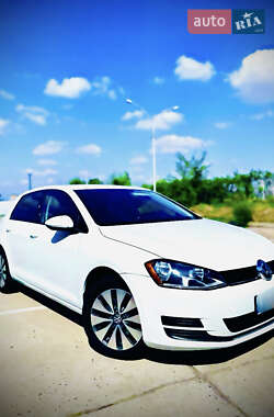 Хетчбек Volkswagen Golf 2015 в Южноукраїнську