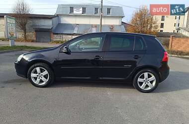 Хетчбек Volkswagen Golf 2008 в Рівному