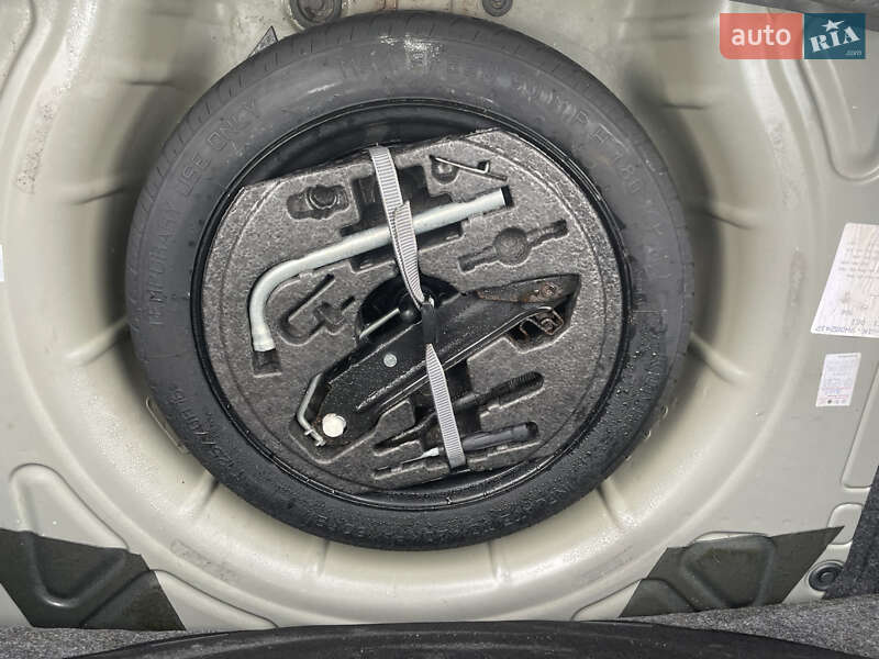 Хэтчбек Volkswagen Golf 2008 в Локачах