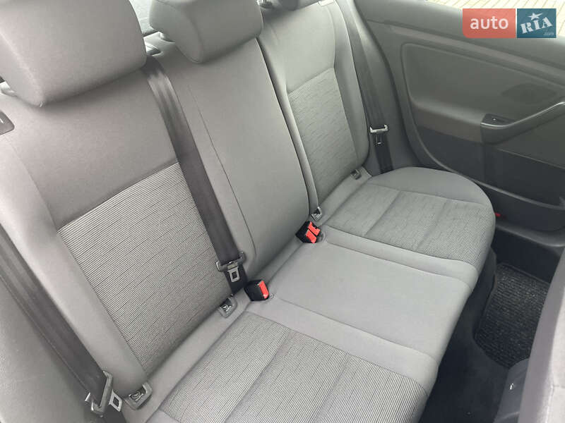 Хэтчбек Volkswagen Golf 2008 в Локачах