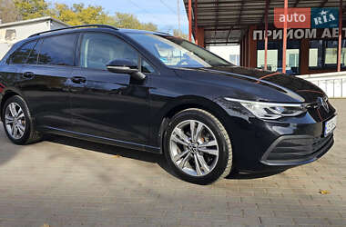 Универсал Volkswagen Golf 2021 в Черновцах