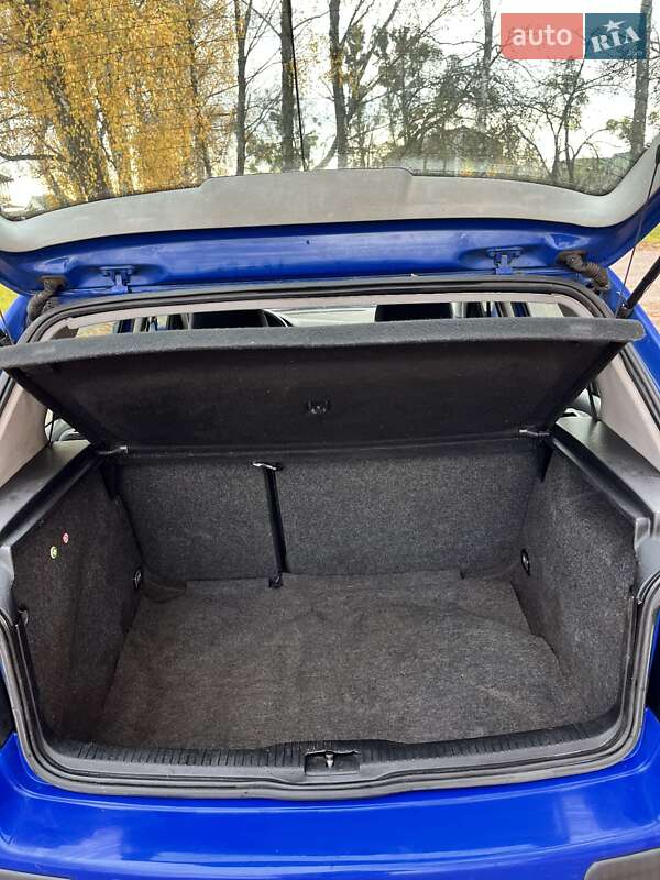 Хетчбек Volkswagen Golf 1998 в Ковелі