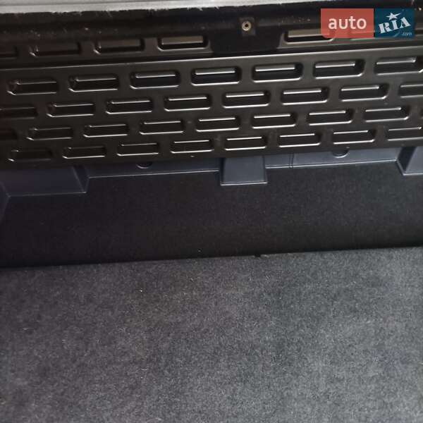 Універсал Volkswagen Golf 2009 в Житомирі