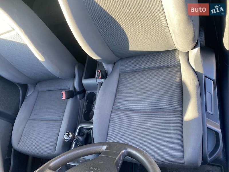 Хэтчбек Volkswagen Golf 2005 в Косове