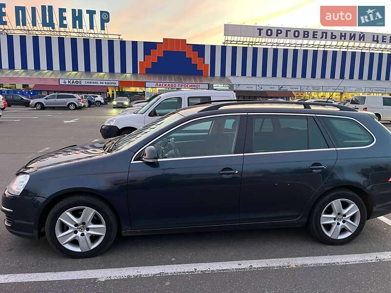 Універсал Volkswagen Golf 2008 в Черкасах