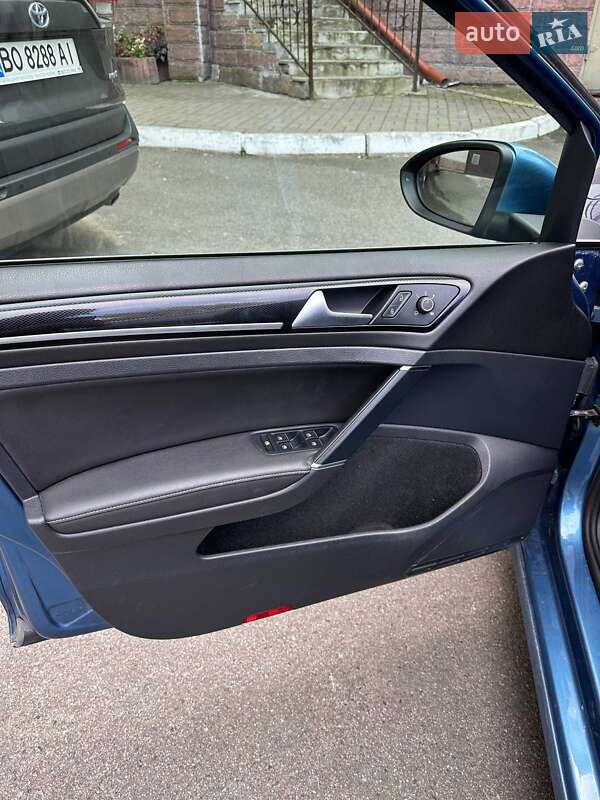 Универсал Volkswagen Golf 2016 в Тернополе