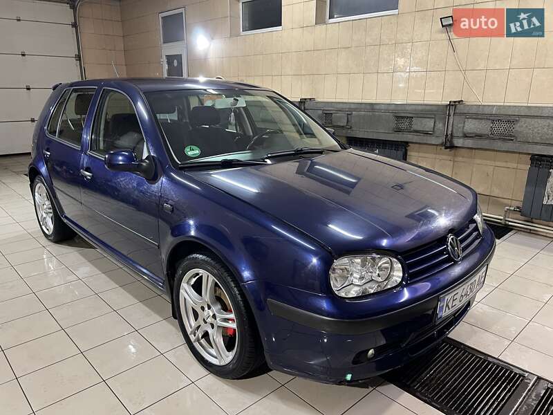 Volkswagen Golf 2002