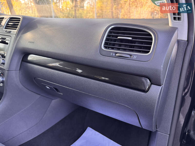 Хэтчбек Volkswagen Golf 2011 в Виннице