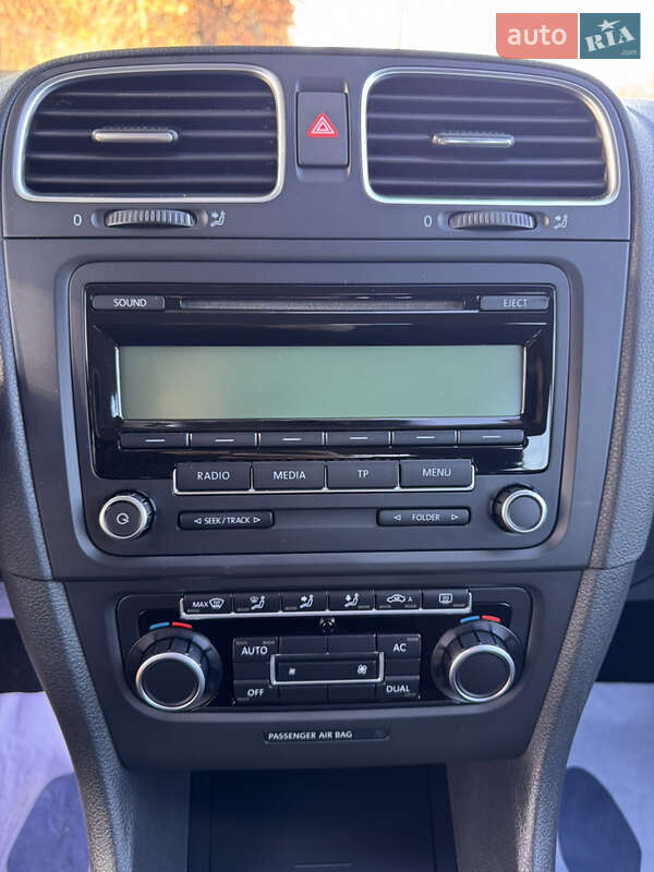 Хэтчбек Volkswagen Golf 2011 в Виннице