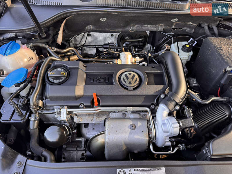 Хэтчбек Volkswagen Golf 2011 в Виннице