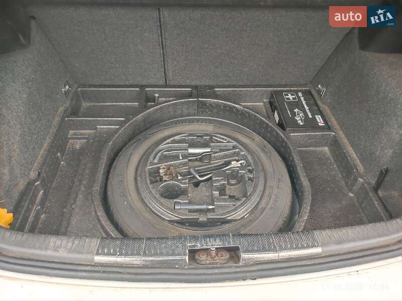 Хетчбек Volkswagen Golf 2009 в Вінниці