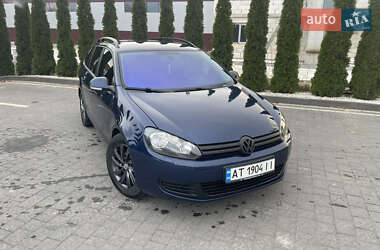 Универсал Volkswagen Golf 2011 в Надворной