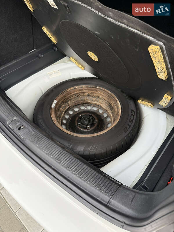 Універсал Volkswagen Golf 2013 в Львові