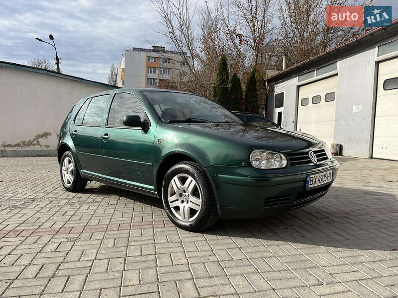 Хэтчбек Volkswagen Golf 2000 в Каменец-Подольском