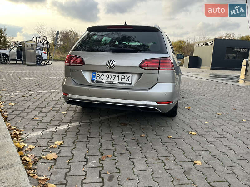 Универсал Volkswagen Golf 2017 в Львове