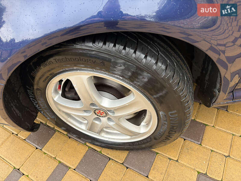 Універсал Volkswagen Golf 2002 в Могилів-Подільському