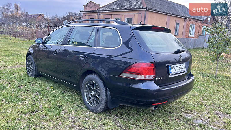 Универсал Volkswagen Golf 2010 в Сумах