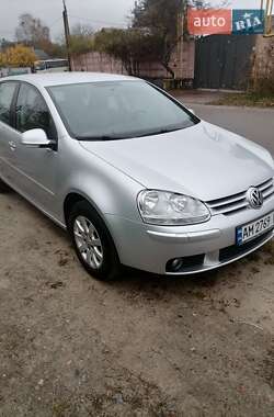 Хетчбек Volkswagen Golf 2007 в Житомирі