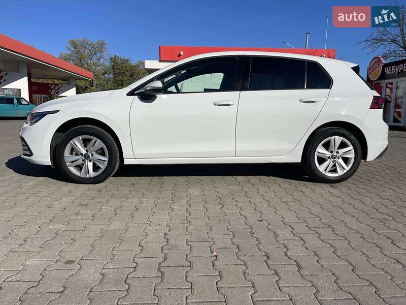 Хэтчбек Volkswagen Golf 2021 в Черновцах