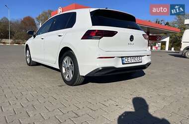 Хетчбек Volkswagen Golf 2021 в Чернівцях