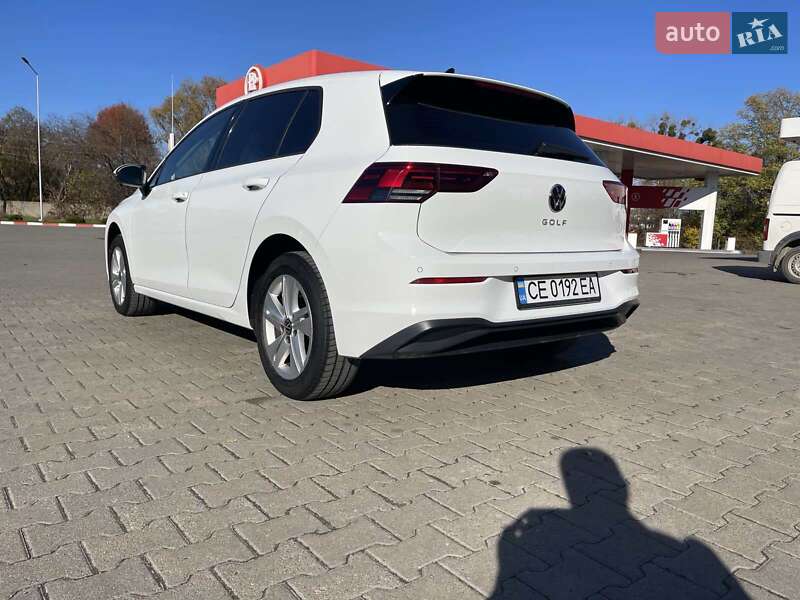 Хэтчбек Volkswagen Golf 2021 в Черновцах