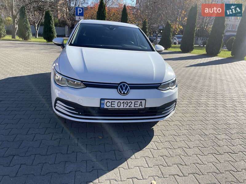 Хэтчбек Volkswagen Golf 2021 в Черновцах