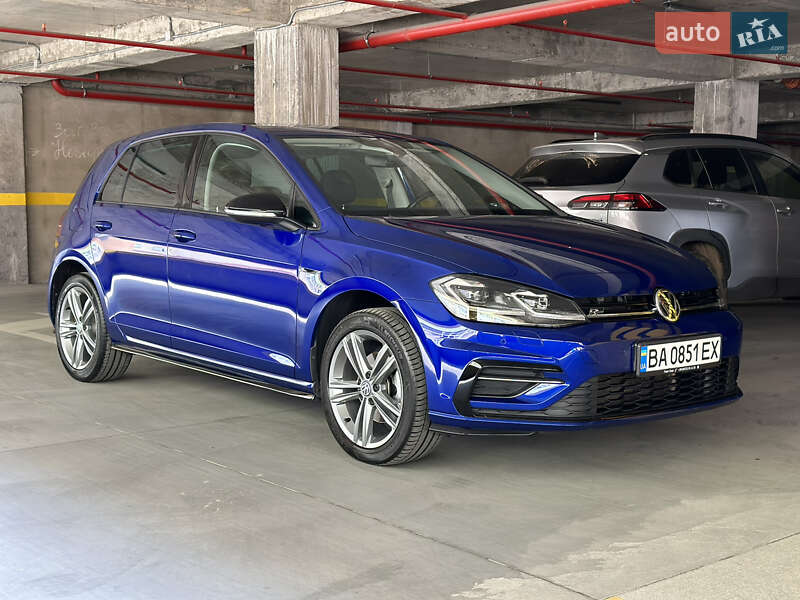 Хэтчбек Volkswagen Golf 2019 в Киеве фото 36 Хэтчбек Volkswagen Golf 2019 в Киеве