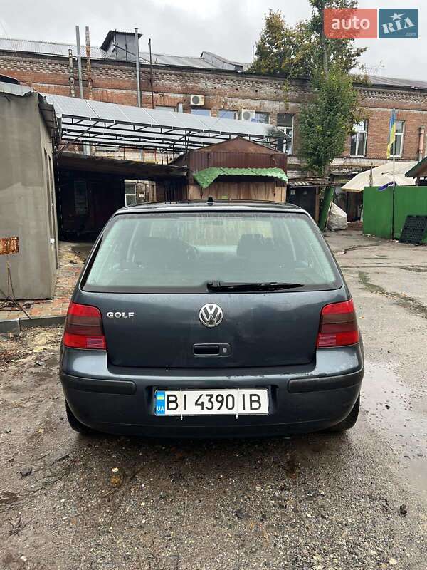 Хэтчбек Volkswagen Golf 2000 в Полтаве