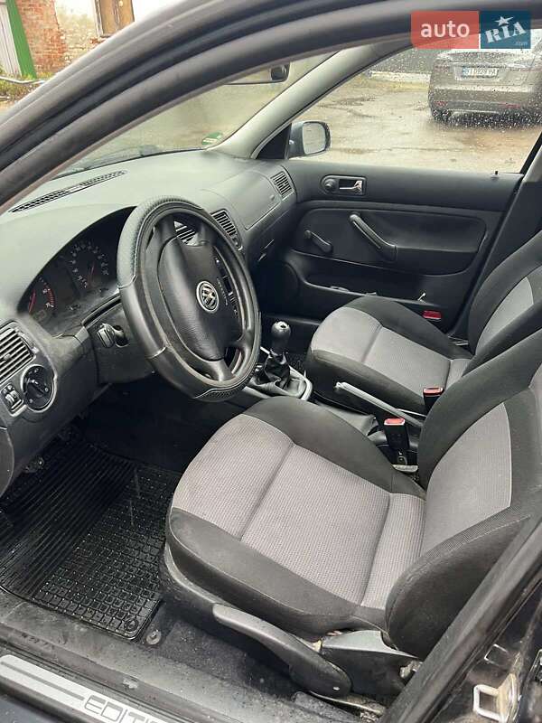 Хэтчбек Volkswagen Golf 2000 в Полтаве