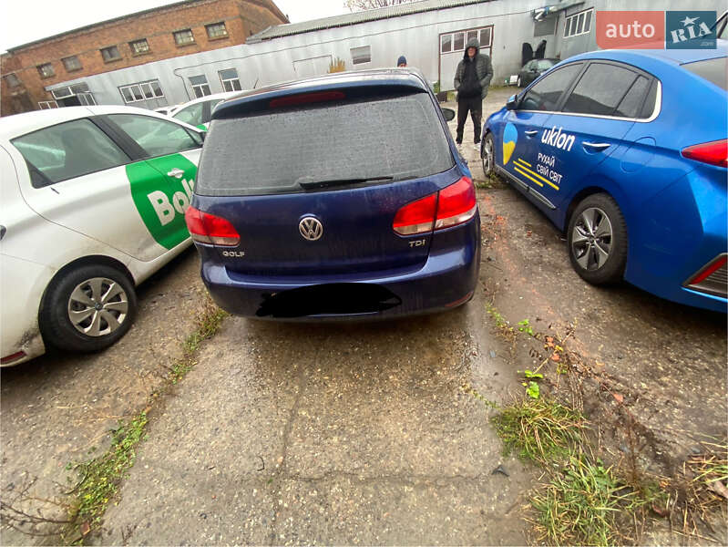 Хэтчбек Volkswagen Golf 2010 в Виннице