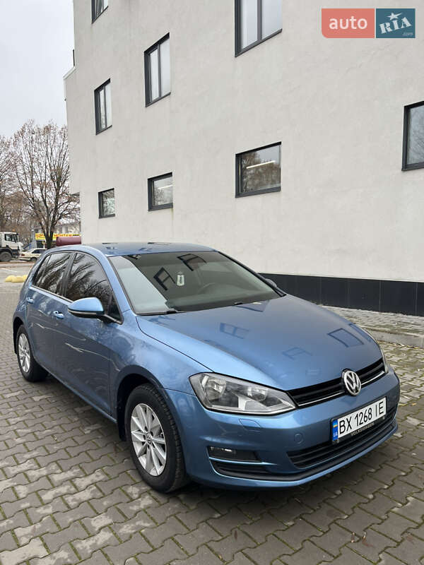 Хэтчбек Volkswagen Golf 2013 в Хмельницком