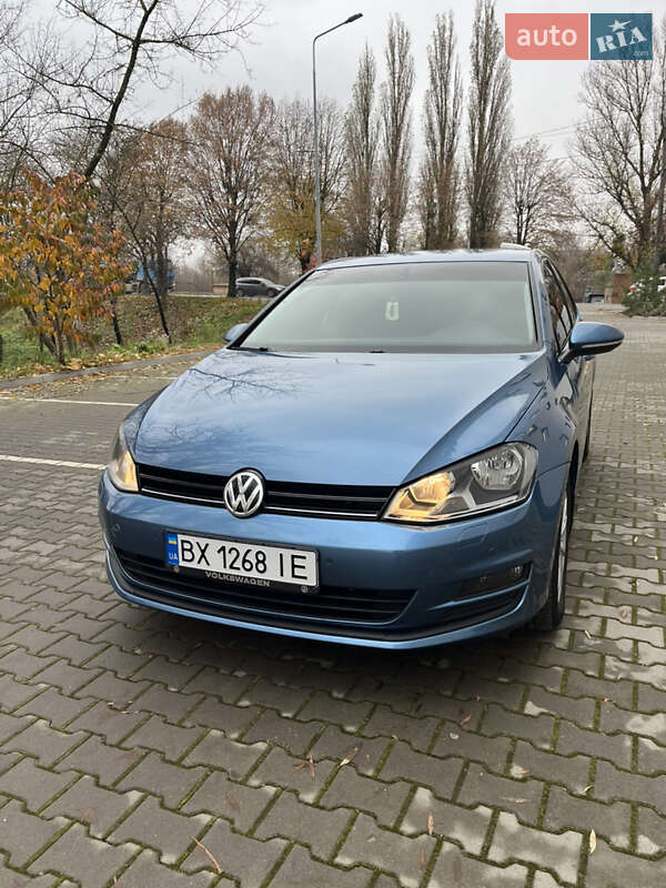 Хэтчбек Volkswagen Golf 2013 в Хмельницком