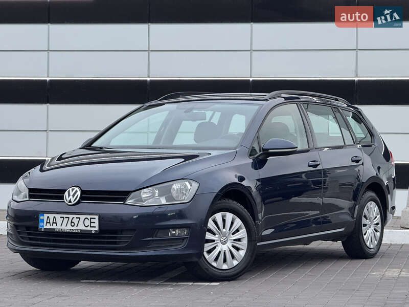 Универсал Volkswagen Golf 2013 в Киеве