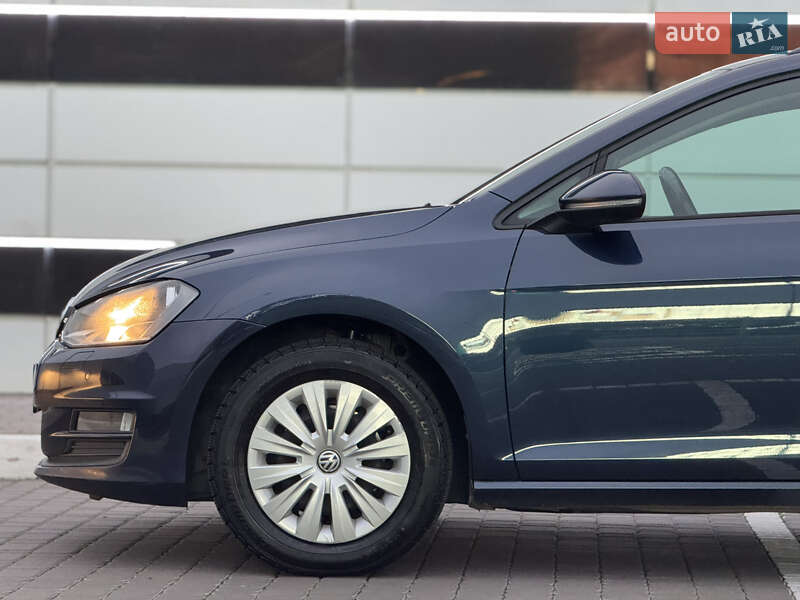 Универсал Volkswagen Golf 2013 в Киеве